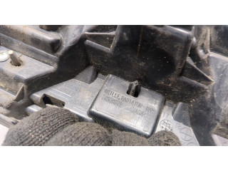 Решетка радиатора  Mitsubishi Eclipse Cross 2017-          7450B256