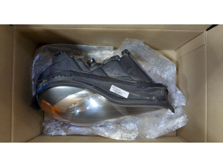 Фара передняя  Volvo XC90 2002-2014 правая 