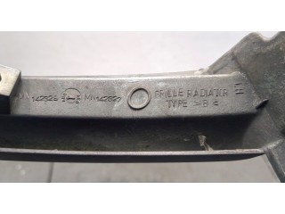 Решетка радиатора  Mitsubishi L200 2006-2015          