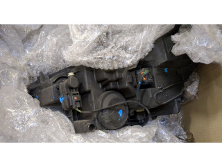 Фара передняя  Peugeot 2008 2019-2023 правая 