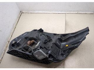 Фара передняя Ford Explorer 2015-2019 правая