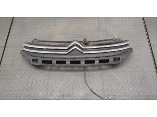 Решетка радиатора  Citroen C3 2016-2020          9812063477