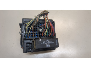 Блок предохранителей Hummer H2 15058033, 15266954 6