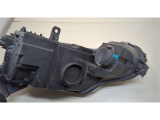 Фара передняя Skoda Yeti 2009-2018 правая