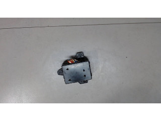 Блок предохранителей SsangYong Rexton 2007-2012 8211008101 2.7