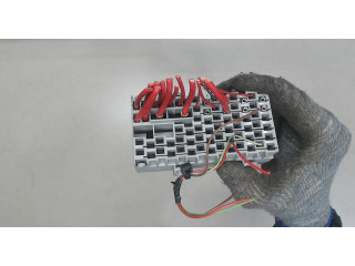 Блок предохранителей Volvo XC90 2002-2006 8637669 2.5