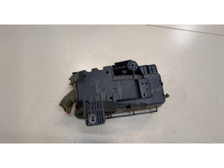 Блок предохранителей  Volvo XC90 2006-2014      30797010   