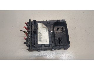 Блок предохранителей Volkswagen Caddy 2004-2010