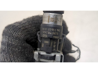Форсунка топливная Audi Q3 2014-2018 06L906031A, 06K133681C