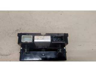 Дисплей бортового компьютера  Volvo V50 2007-2012        