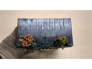 Блок предохранителей  Ford Fusion 2002-2012         