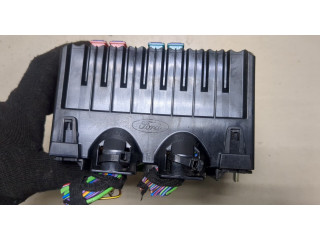 Блок предохранителей Ford B-Max