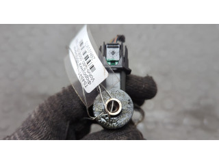 Форсунка топливная  Volvo S80 2006-2016    8603595     