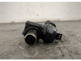 Форсунка топливная  Skoda Fabia 1999-2007    038130073AJ     