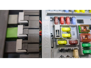 Блок предохранителей  Chevrolet Orlando 2011-2015      13222786   