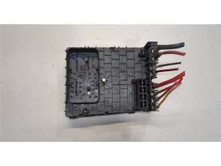 Блок предохранителей  Volkswagen Passat 7 2010-2015 Европа      3C09315, 63592777   7   2