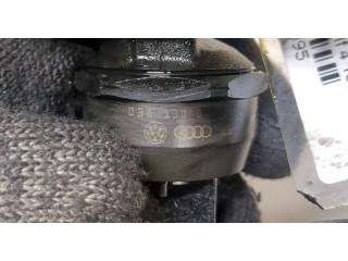 Форсунка топливная  Volkswagen Golf 4 1997-2005    038130201G     