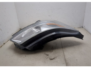 Фара передняя Ford Explorer 2015-2019 правая