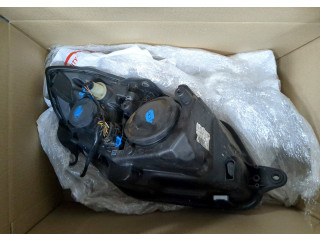 Фара передняя Skoda Fabia 2007-2014 левая