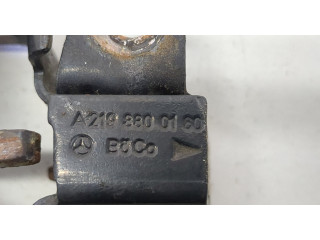 Замок капота  Mercedes GL X164 2006-2012     