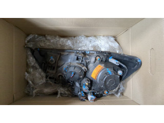 Фара передняя Mitsubishi ASX 2010-2020 правая