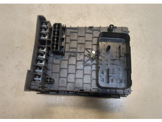 Блок предохранителей  Volkswagen Passat 7 2010-2015 Европа      3C093125A   7   1.6