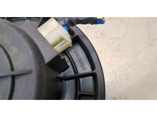 Моторчик печки  KIA Sorento 2002-2009        