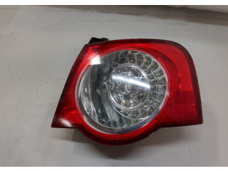 Задний фонарь          