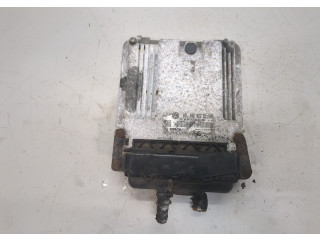 Блок управления двигателем  Skoda SuperB 2008-2015     