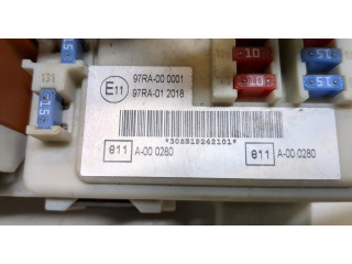 Блок предохранителей  Ford Focus 2 2005-2008         