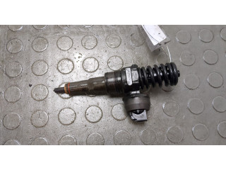 Форсунка топливная Volkswagen Passat 6 2005-2010 038130073AG
