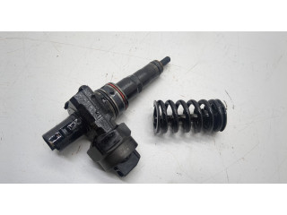 Форсунка топливная Skoda Fabia 1999-2007 038130073AJ, 038130079CX