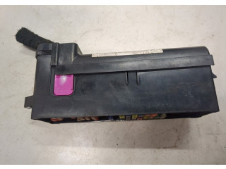 Блок предохранителей Volkswagen Caddy 2004-2010 1.9