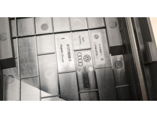 Блок предохранителей Volkswagen Golf 5 2003-2009 1K0937124K