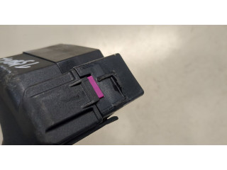 Блок предохранителей  Skoda Octavia (A5) 2004-2008           1.9