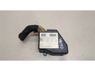 Блок предохранителей Volkswagen Golf 4 1997-2005