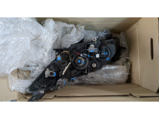 Фара передняя Mazda 3 (BL) 2009-2013 правая