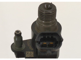 Форсунка топливная Jaguar XF 2007-2015 0445116013