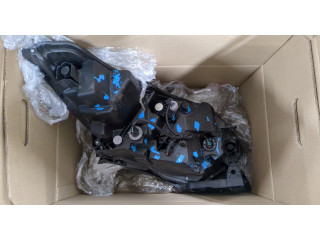 Фара передняя  Honda HRV 2015-2021 левая 