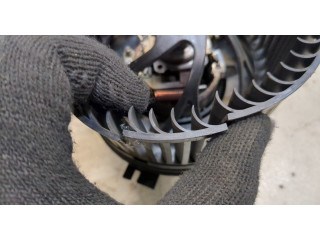 Моторчик печки  Volkswagen Golf 4 1997-2005 1J1819021A    1J1819021A   