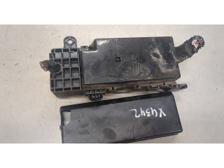 Блок реле Mitsubishi L200 2006-2015 2.5