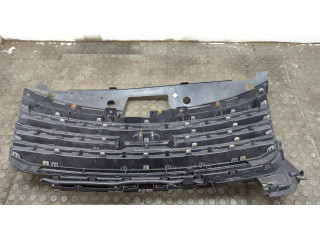 Решетка радиатора  Ford Explorer 2015-2019          FB538150ABW