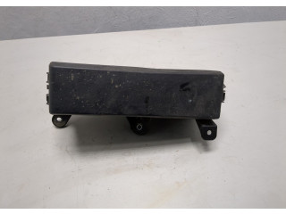 Блок реле  Lexus IS 2005-2013      8266253091, 8266353050    2.2