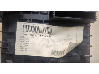 Блок предохранителей Volkswagen Caddy 2004-2010