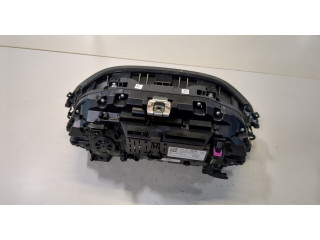 Панель приборов Audi Q3 2018-