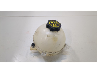 Бачок расширительный  Cadillac XT4    