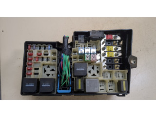 Блок предохранителей  Ford Focus 2 2005-2008      4M5T14K733HEG   