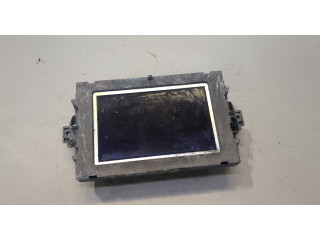 Дисплей бортового компьютера  Mercedes C W204 2007-2013          