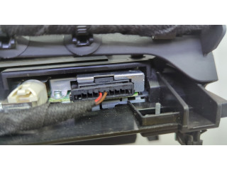 Дисплей бортового компьютера Audi Q3 2011-2018 8U0857273C