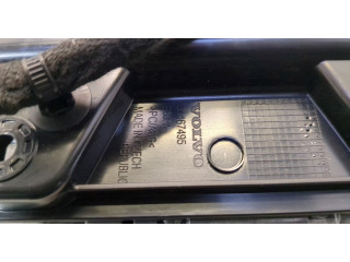 Дисплей мультимедиа  Volvo V60 2018-        